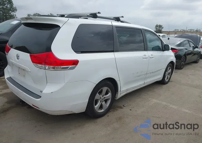 5TDKK3DC6CS247811: 44300215