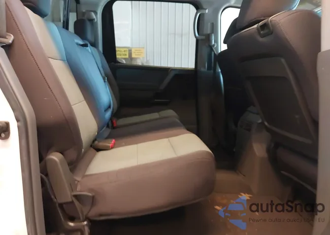 1N6AA07BX6N567902: 44300221