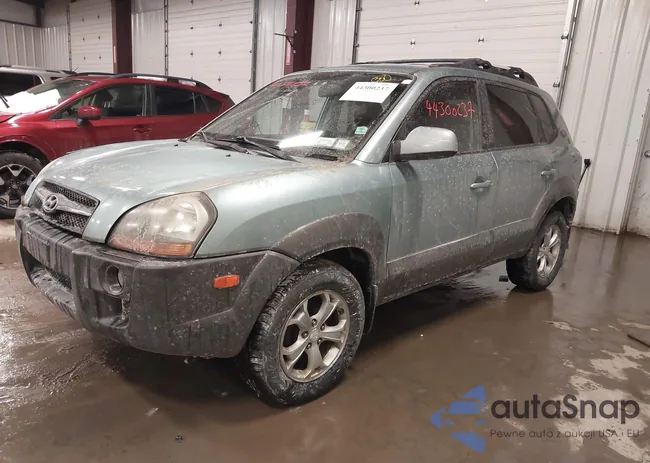 KM8JN12D49U971113: 44300237