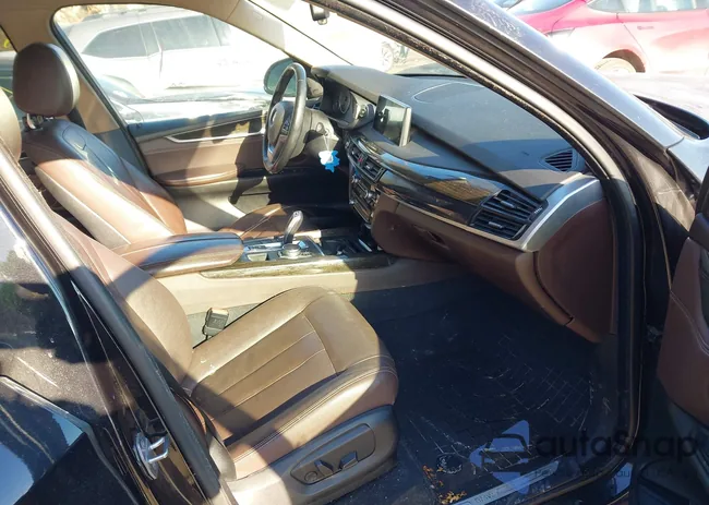 5UXKR0C50G0S92196: 44300245