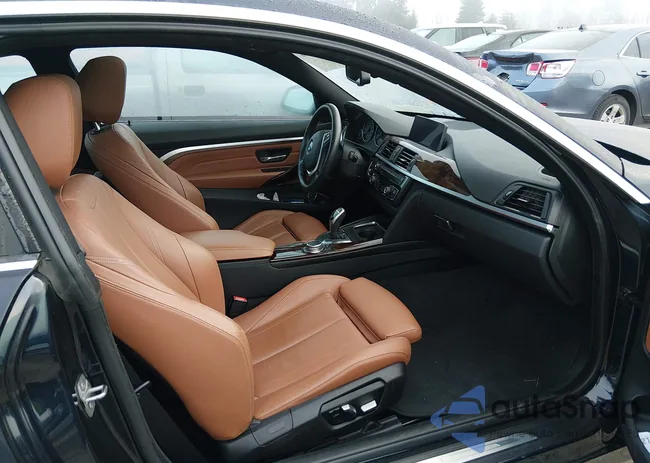 WBA3N9C50GK250389: 44300246