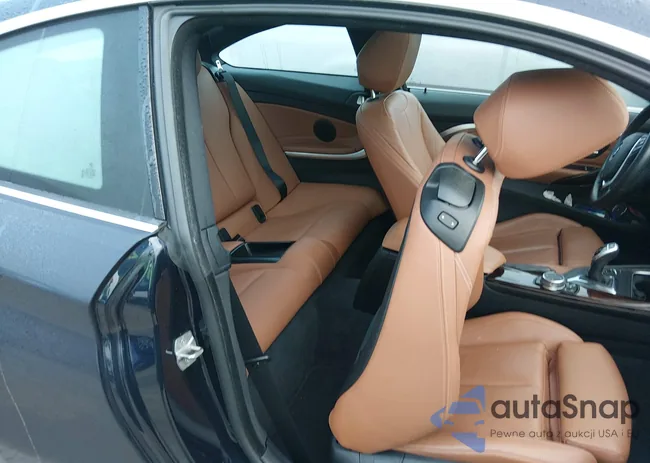 WBA3N9C50GK250389: 44300246