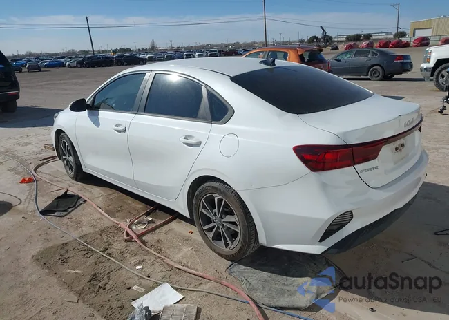 3KPF24AD9NE431559: 44300263