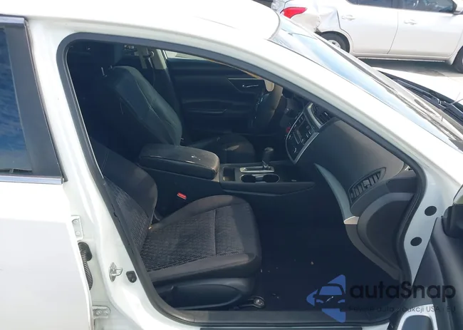 1N4AL3AP5GC153352: 44300267