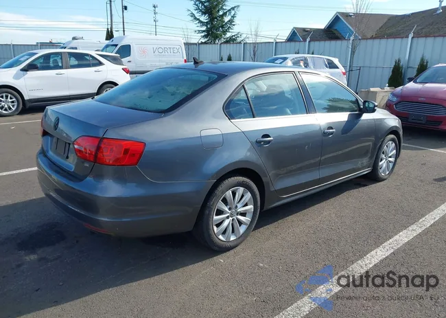 3VWD17AJ0EM354472: 44300301