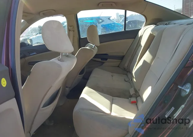 JHMCP26369C011990: 44300311