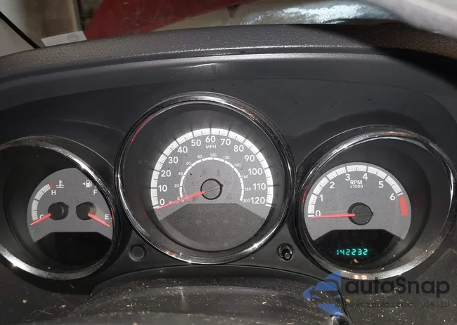 1B3CB3HA8AD566442: 44300342