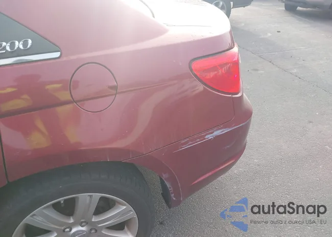 1C3CCBAB6DN670410: 44300372