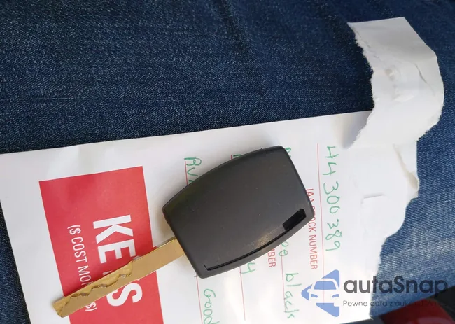 1FMCU0GD8HUD38501: 44300389