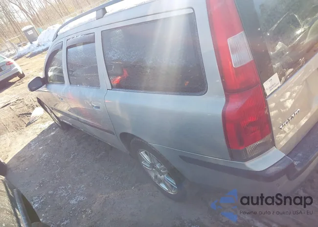 YV1SW53D111008438: 44300557