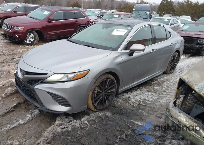 4T1B61HK8KU162579: 44300596