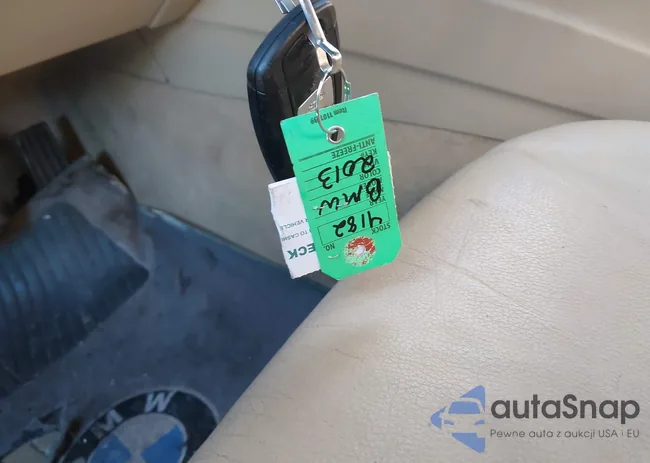 WBA3A5C50DF352705: 44300597