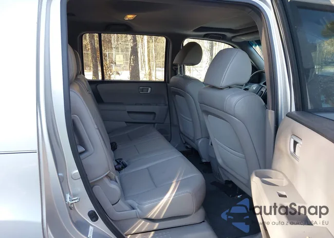 5FNYF3H78EB018890: 44300606