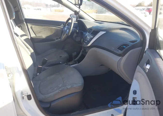 KMHCT5AE2DU116029: 44299797