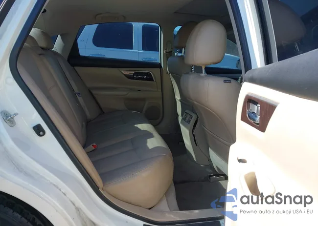 1N4AL3AP3EC144582: 44299854