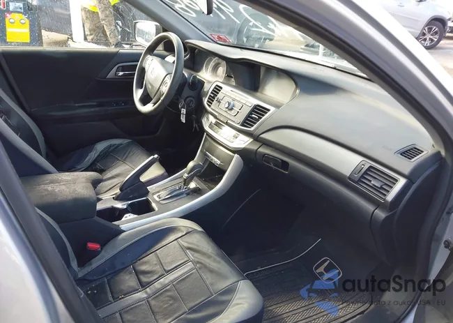 1HGCR2F34DA257583: 44299908