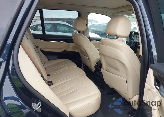 5UXKR0C51G0U48827: 44299925