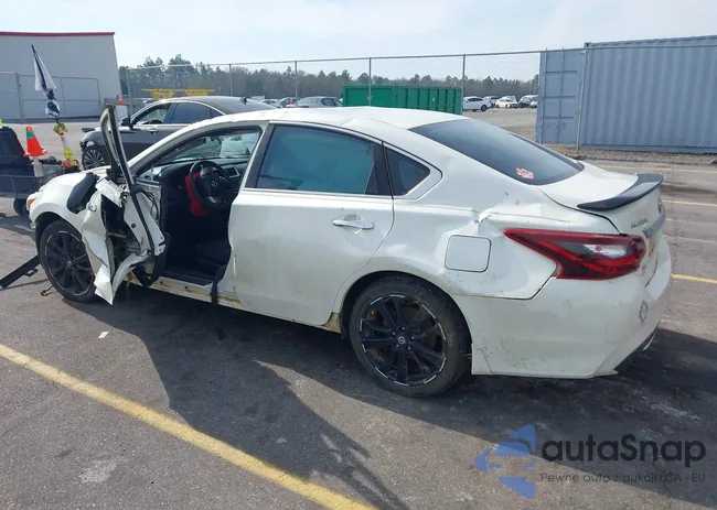 1N4AL3AP8HC230569: 44299972