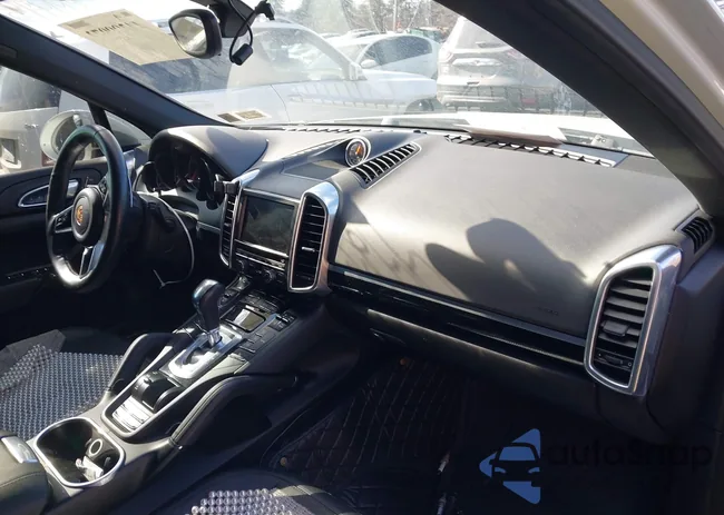 WP1AA2A26GLA08057: 44299973