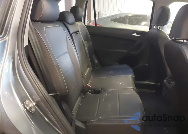 3VV2B7AX3MM134965: 44299975