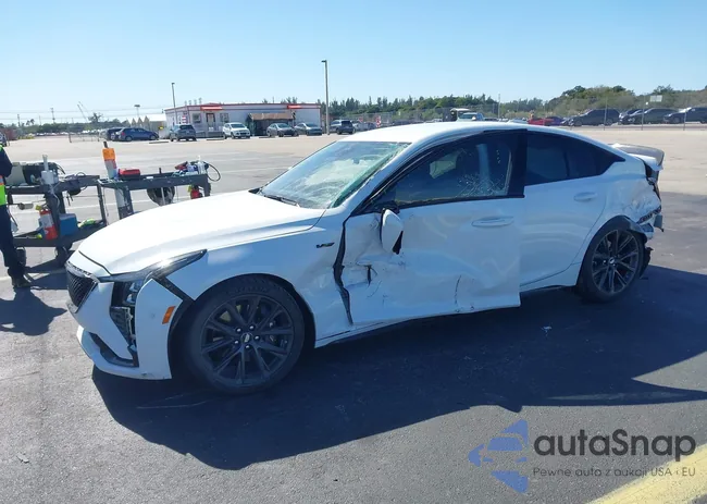 1G6DR5RW8S0106469: 44301024