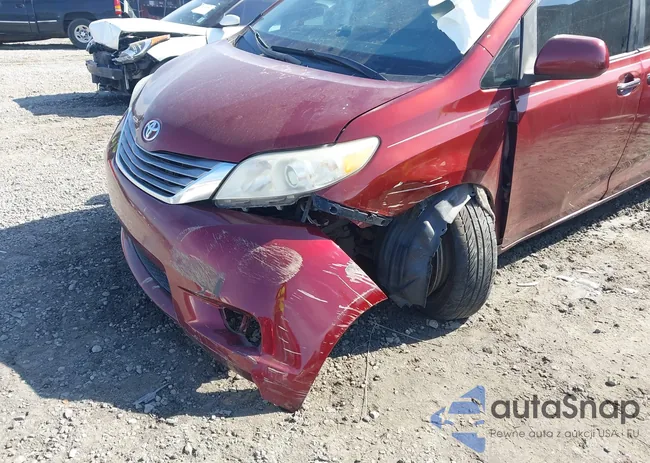 5TDYK3DC8GS702657: 44301025