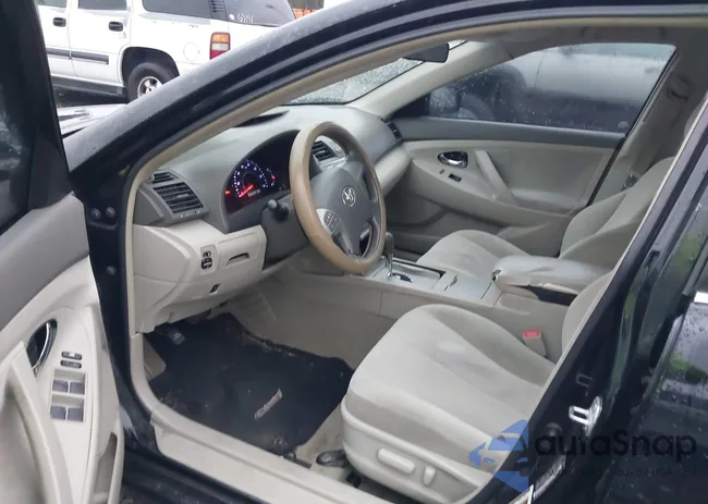 4T1BF3EKXAU531585: 44301045