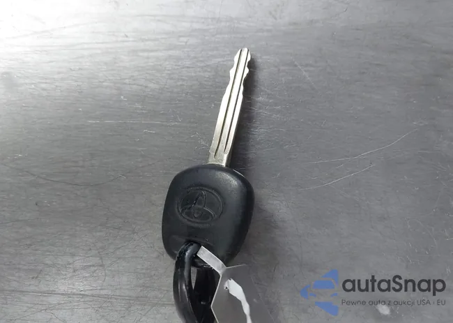 2T1BURHE6GC613385: 44301093