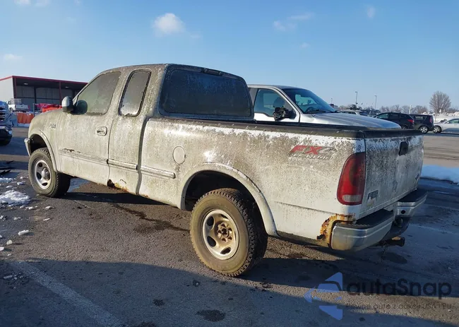 1FTDX18WXVND28967: 44301108