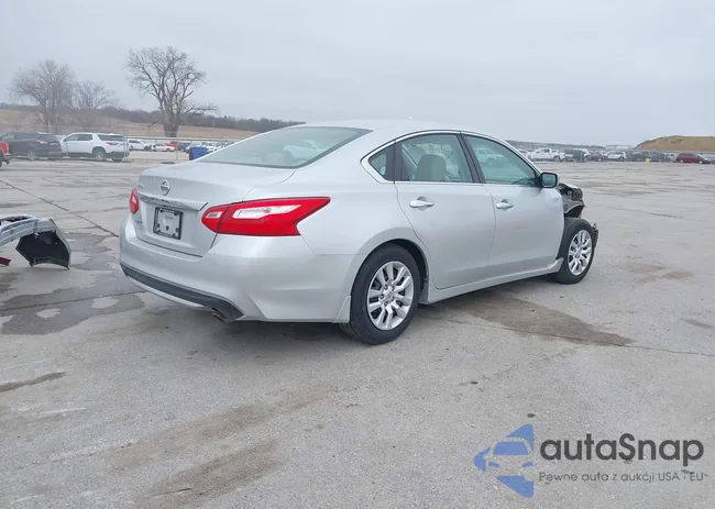 1N4AL3AP4GC125834: 44301218