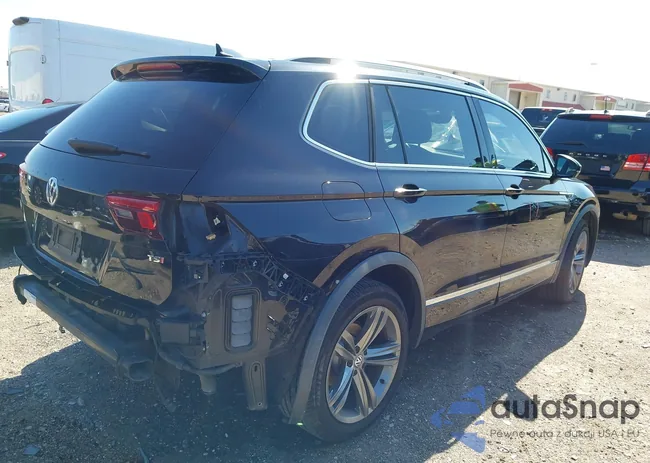 3VV3B7AX8JM203326: 44301238