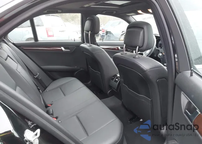 WDDGF4HB8EA965965: 44301286