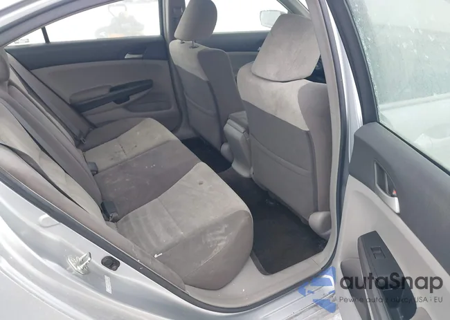 1HGCP26328A148552: 44301301