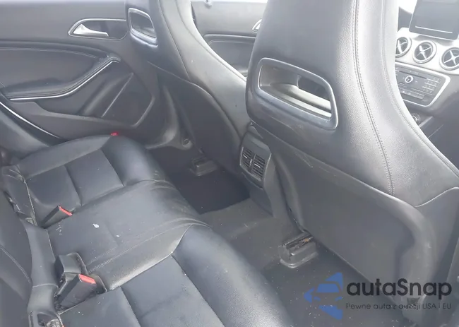 WDDSJ4EB3FN246727: 44301312