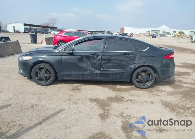 3FA6P0H75GR104796: 44301334