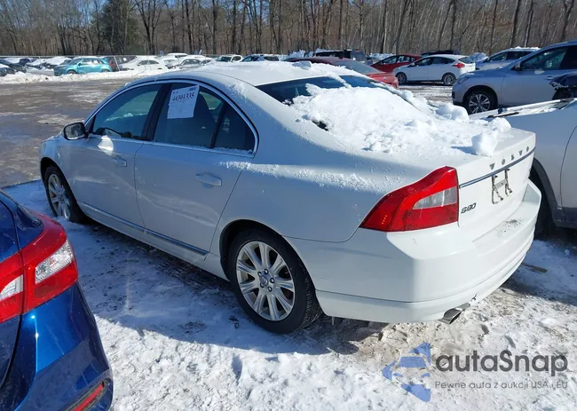 YV1960AS8A1124948: 44301335