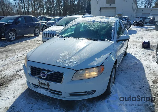 YV1960AS8A1124948: 44301335