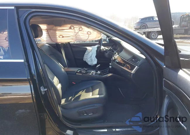 WBA5A7C55GG149831: 44301337