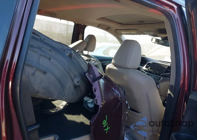 5FNYF6H26NB074915: 44301339