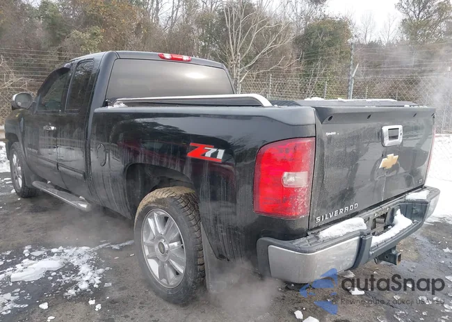 1GCRCSE03DZ206885: 44301360