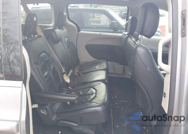 2C4RC1BG5HR654511: 44301362