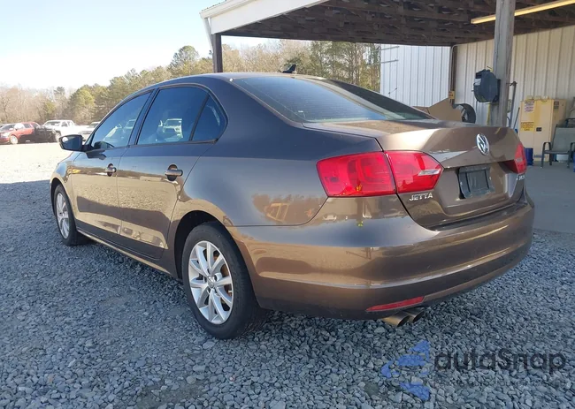 3VWDZ7AJ1BM398663: 44301369