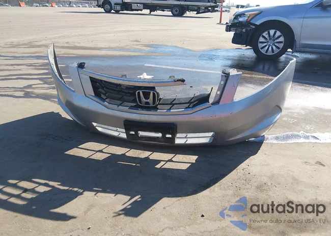 1HGCP25329A021352: 44301472