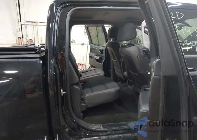 3GCUKREC9EG565207: 44301559