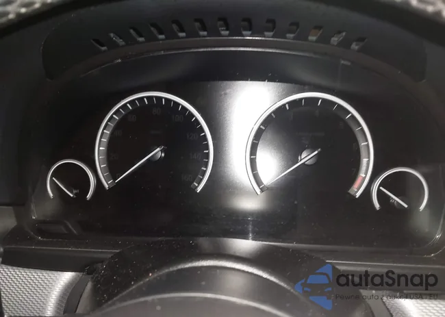 WBA5B3C56FD543733: 44301566