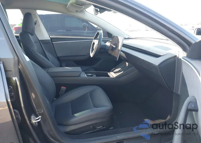 5YJ3E1EA4RF844689: 44301611