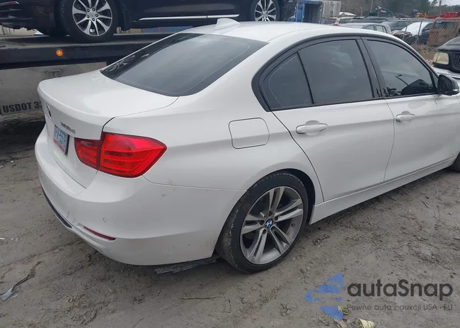 WBA3D3C52EK155040: 44300655