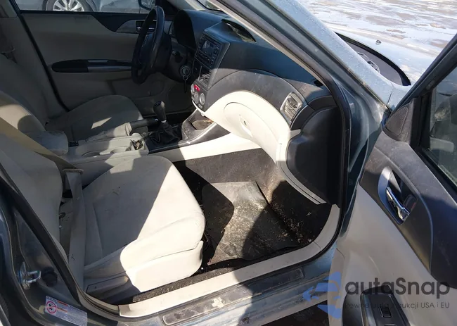 JF1GH6D64BG830814: 44300657