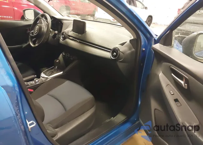 3MYDLBYV0KY500075: 44300741