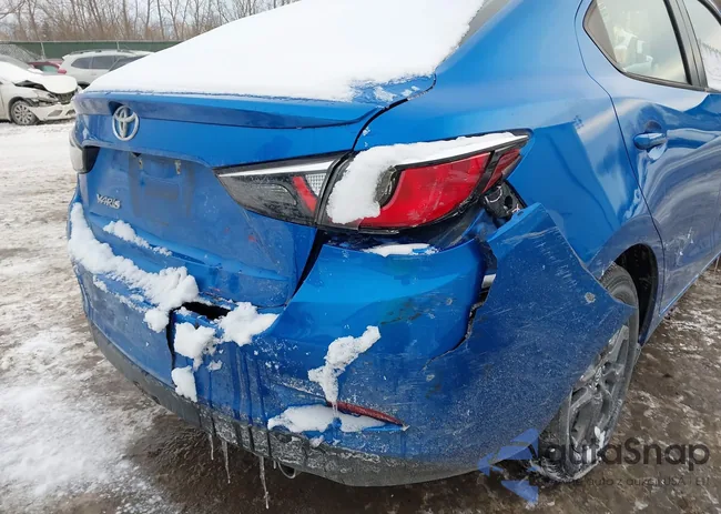 3MYDLBYV0KY500075: 44300741